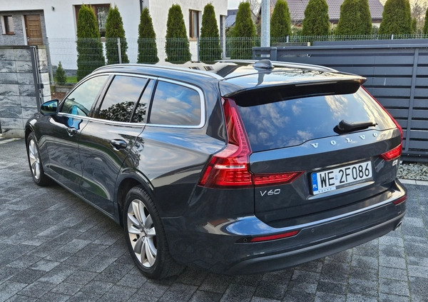 Volvo V60 cena 83900 przebieg: 212000, rok produkcji 2020 z Poddębice małe 277